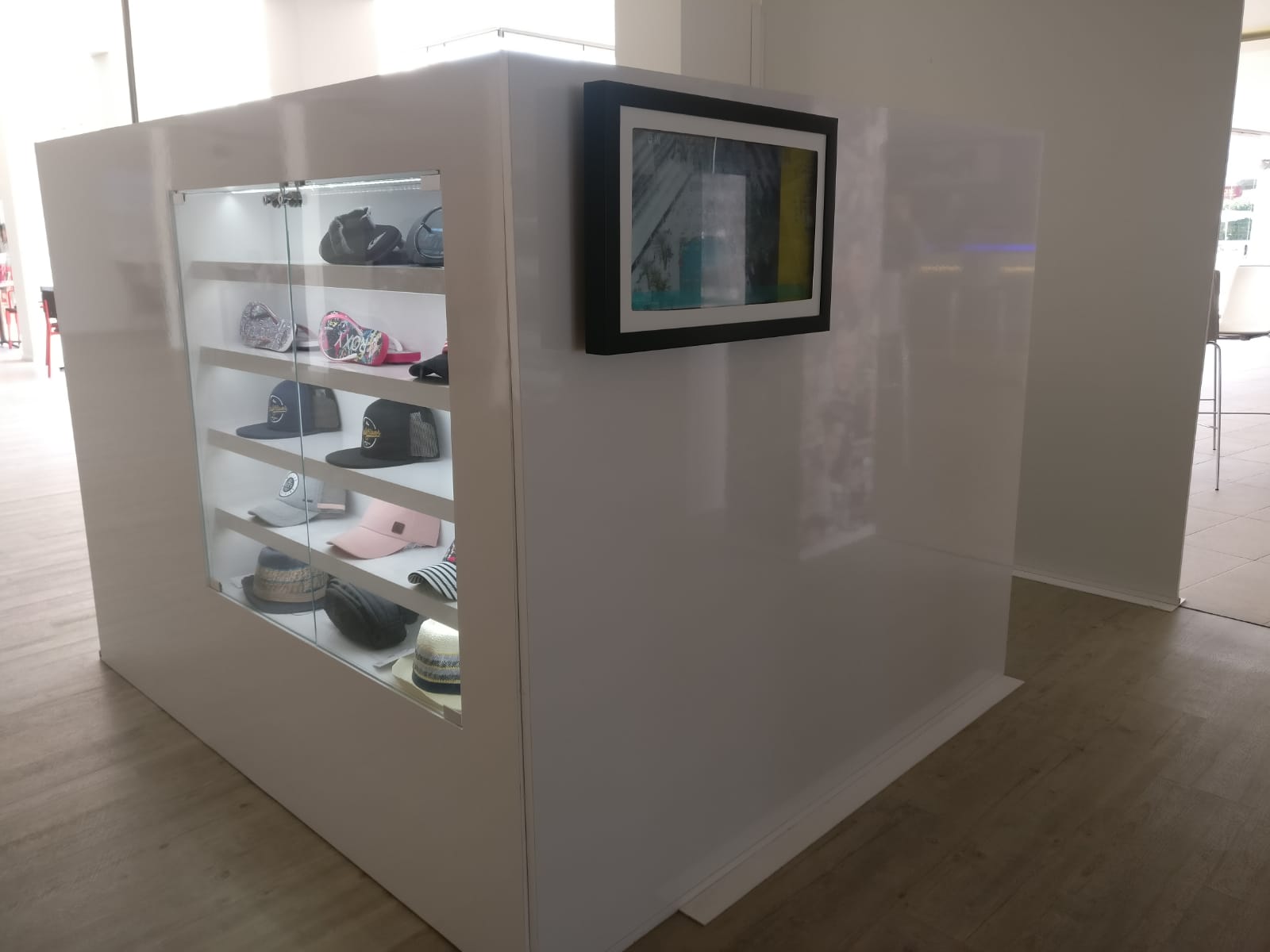 fe7459b4-e2be-4e06-a412-ef949791e95c